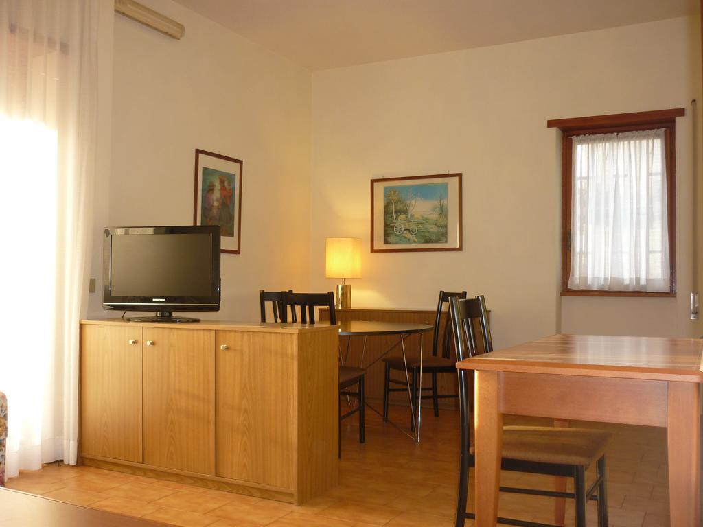 Eur Nir Residence Rome Bilik gambar
