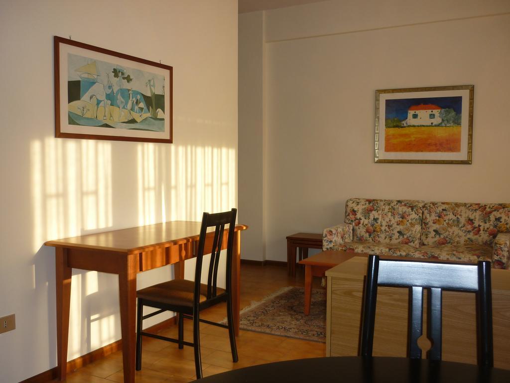 Eur Nir Residence Rome Bilik gambar